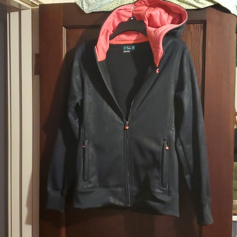 Womens Under Armour Hooded sweater Small
